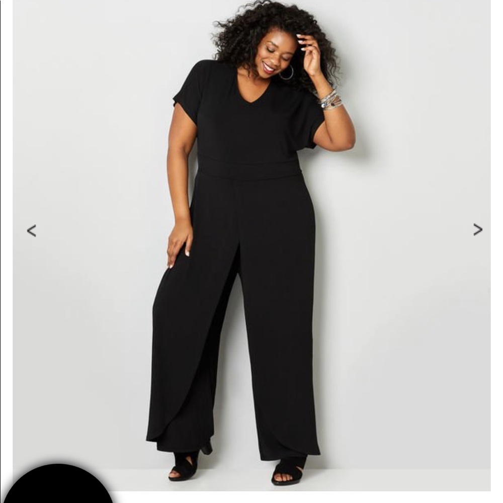 Avenue size 30/32 black jumper bnwt
